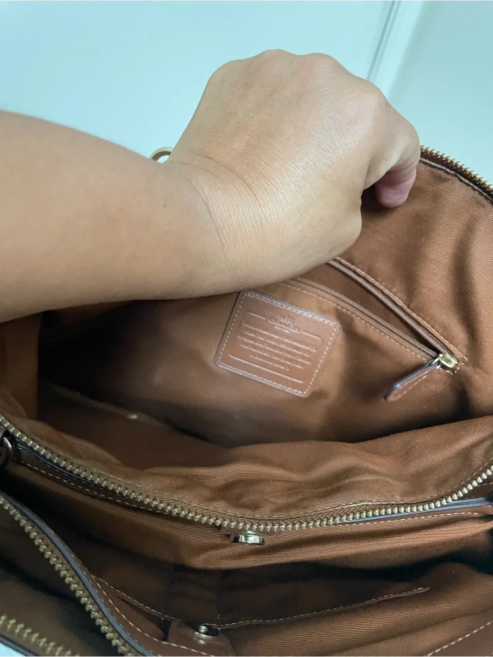 Coach shoulder purse - Picture 6 of 6